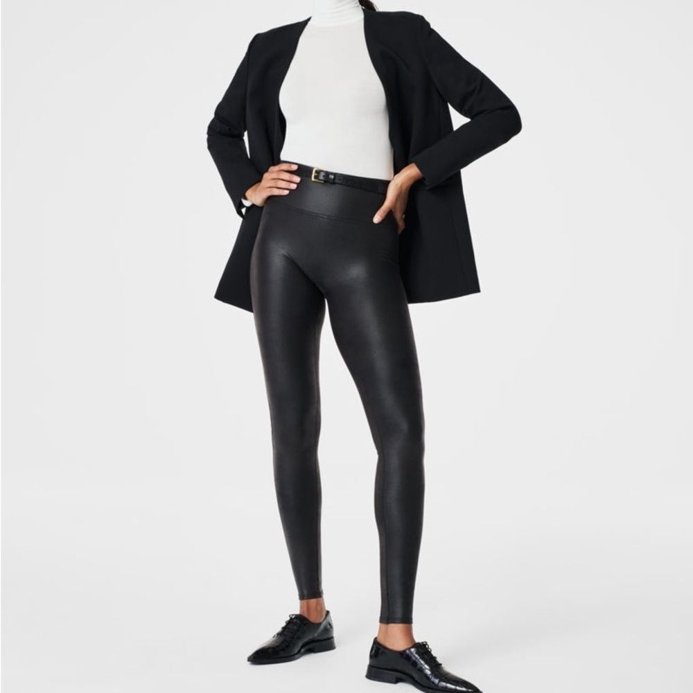 SPANX faux leather legging sz M